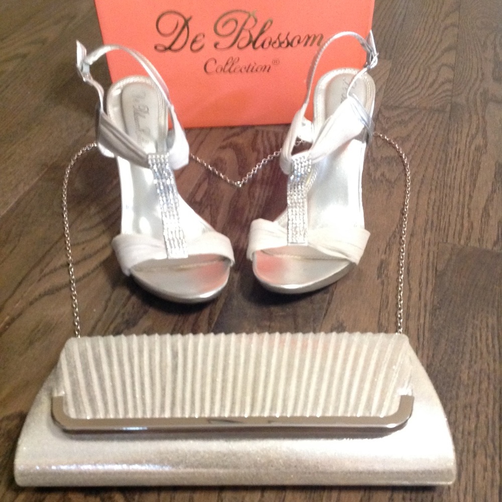 De Blossom Sliver Bridal shoe and purse bundle